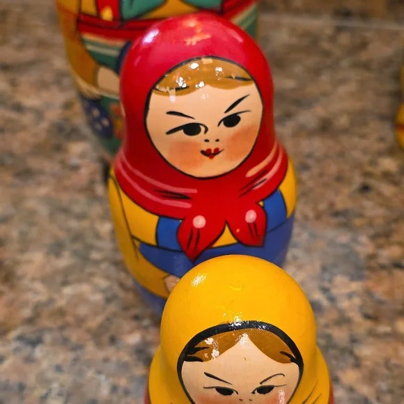 3 Russian Wooden Nesting Dolls - Picture 6 of 11